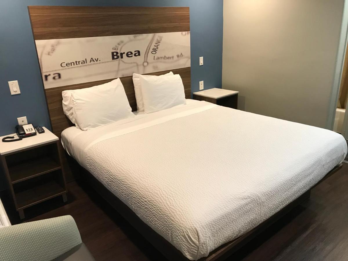Hyland Inn Brea Eksteriør billede